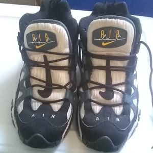 Nike slant size 10.5